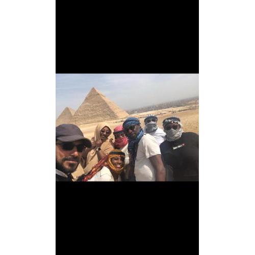 Explora pyramids view