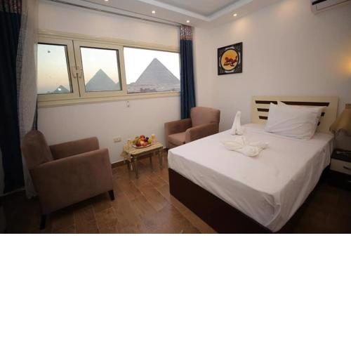 Fahad pyramids inn