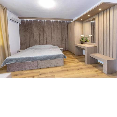 Family Hotel Ambrozia