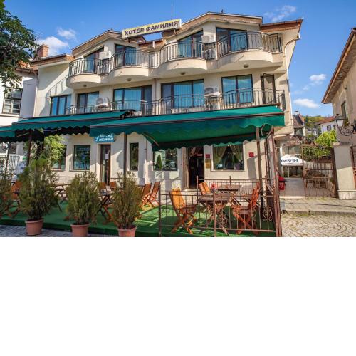 Family Hotel Familia