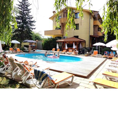 Family Hotel Iv