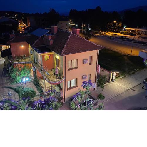 Family Hotel Kavrakovi