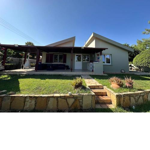 Family Villa with Large Garden