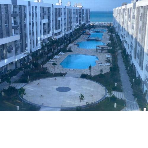 Fanadir Bay Compound