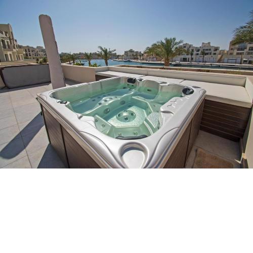 Fanadir Marina 1BR Heated Jacuzzi