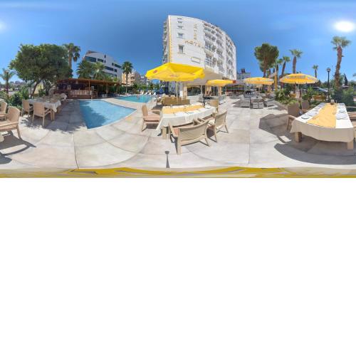 Far Life Hotel