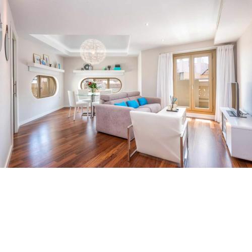 Felix Saenz Penthouse in Malaga by Solaga Holiday Homes