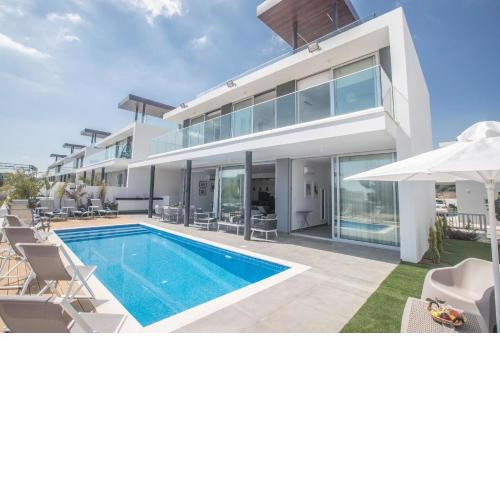 Ferienvilla Olivine Pearl mit Meerblick