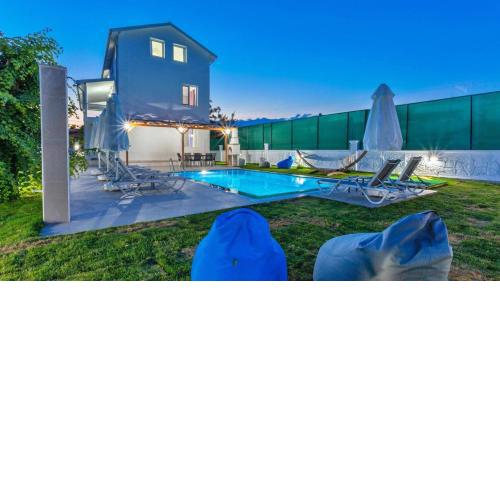 Fethiye 4 Bedroom Villa 2555