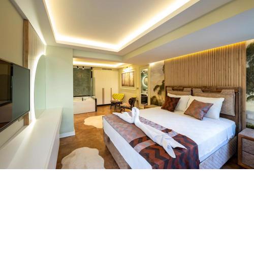 Fethiye Merkezde Jakuzili Lüks Daire - OcekHomes Meva