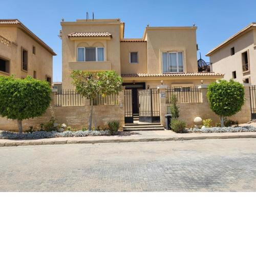 five chambers Villa in compound infront of Egypt Mall