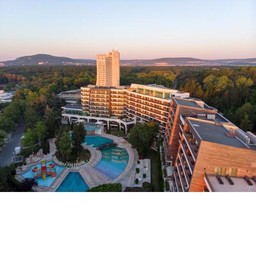 Flamingo Grand Hotel & Spa