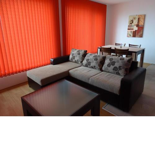 Flat Lora Pomorie