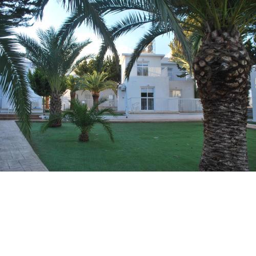 Flisvos Beach Apartments
