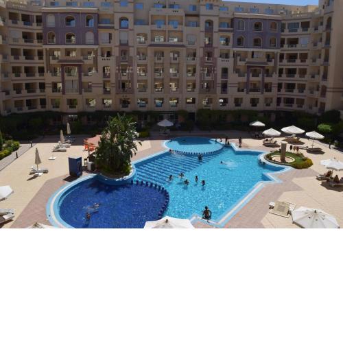 Florenza Khamsin 1 bedroom apartment with swimming pool view