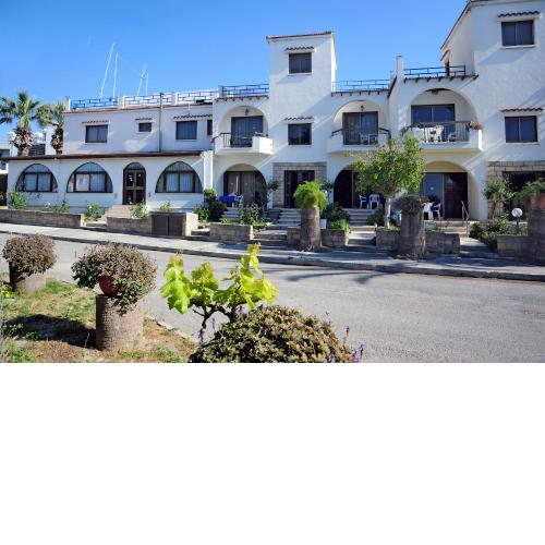 Follow The Sun Hotel Apartments