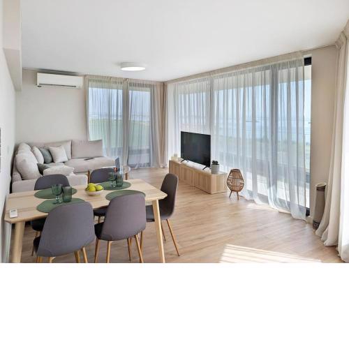 Foros Apartment