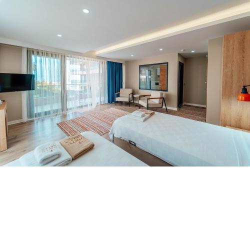 Fortunella Suites