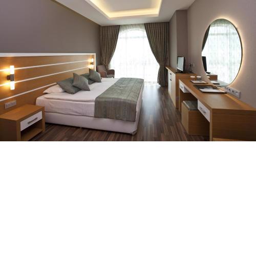 Fourway Hotel&Spa