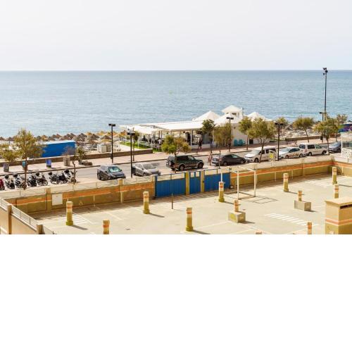 Frente a la playa, zona tranquila
