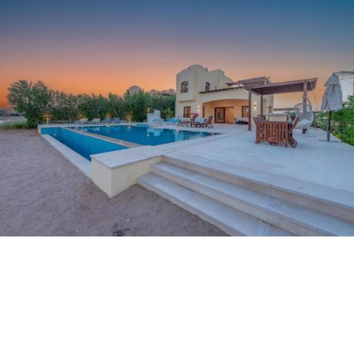 Fresh Breeze High-End 2BR Villa with Private Pool, Sabina, El Gouna