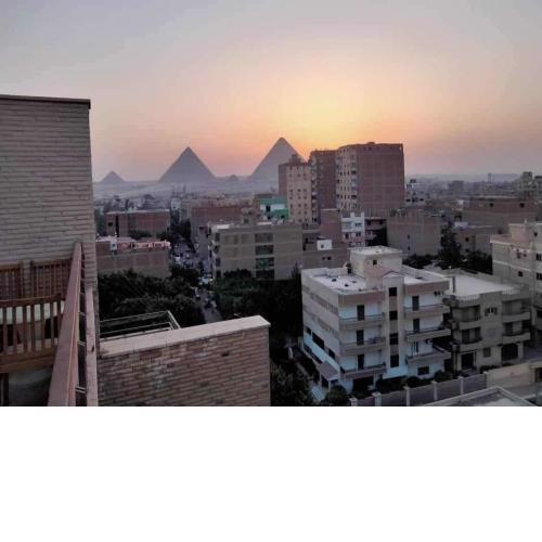 Fully furnished apartment views the Pyramids