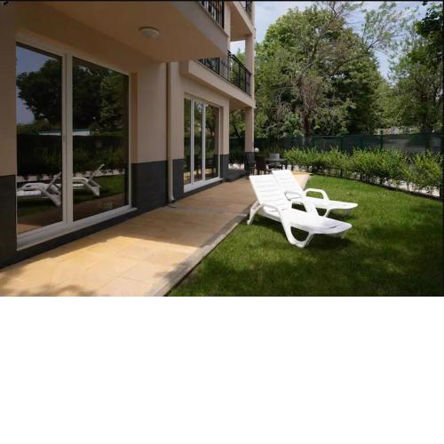 Garden Apartment Fichoza 1 - 80 m from the see