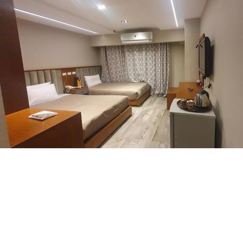 Garden City Plaza Hotel