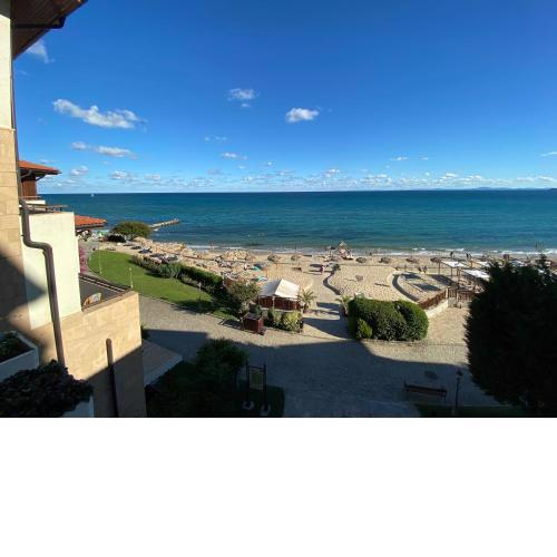 GARDEN OF EDEN B3-2 Private One Bedroom Apartment