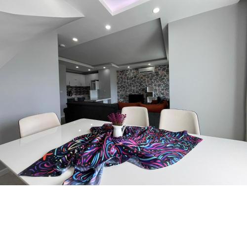 Gardenya Lara Suit Hotel