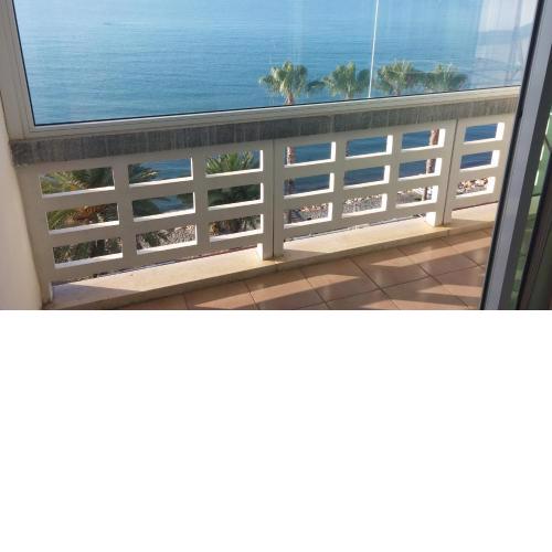 GARNET Beach Apartment