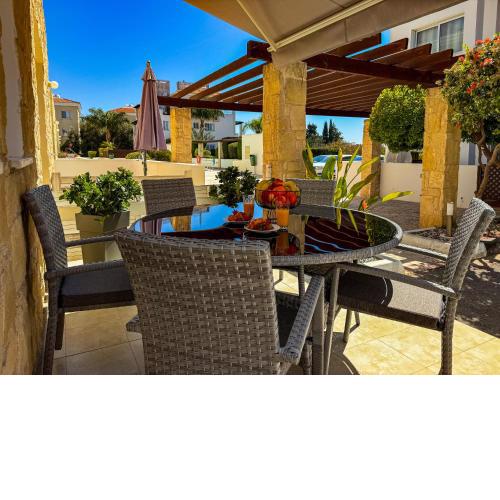 Gilor's 2B Pool, Veranda, Garden, Paphos