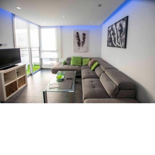 Glabur Stays - The Amazing 1 BDR - Executive apt Nicosia Center Free Parking & WiFi