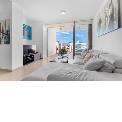Glabur Stays - The Nicosia Elite - Exceptional Top Floor Apartment Nicosia City, Welcomes U!!!