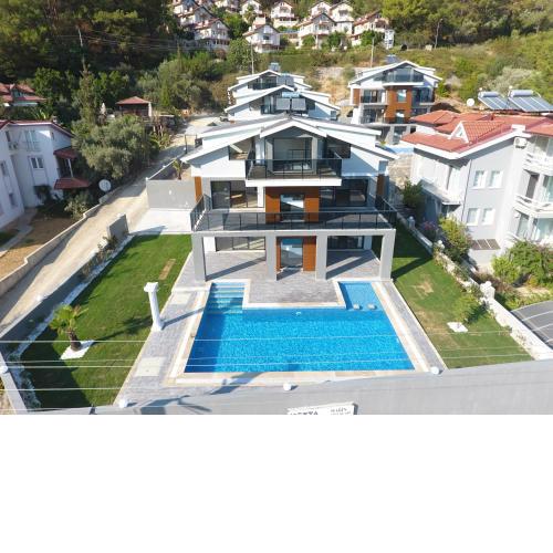 Göcek Marin C 4+1 Villa, Özel Havuzlu