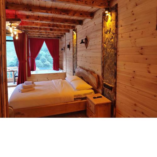 Göl manzaralı suit İhvan suit otel