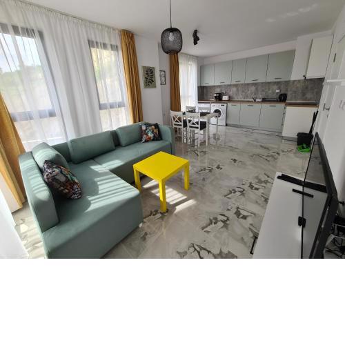 Gold beach apart Obzor