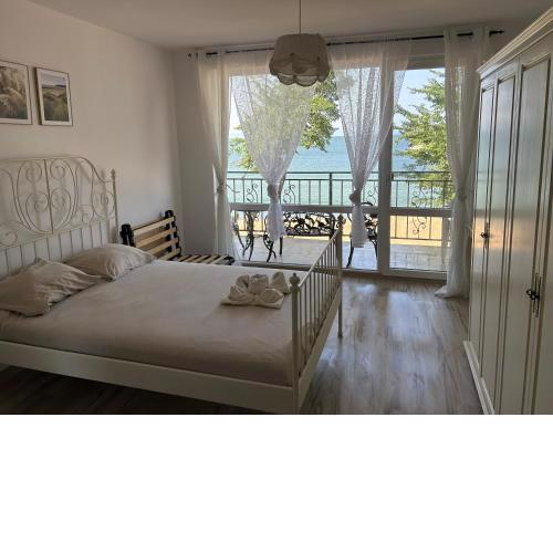 Golden Luxury on the Sand, Chernomoretz, Bulgaria