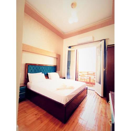 Golden Palace Hotel