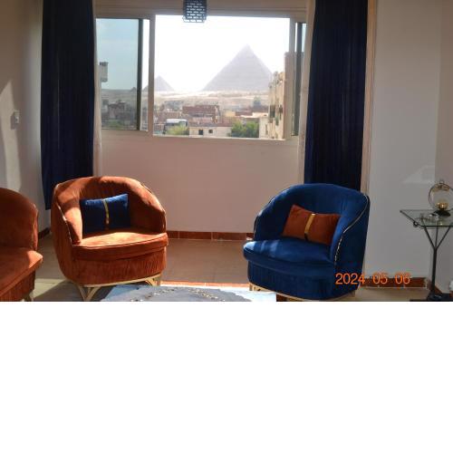 Golden pyramids inn