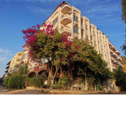 Golden Rose Hotel