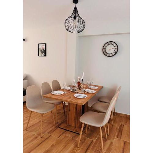 Goldy central beach apartment with private garden Burgas