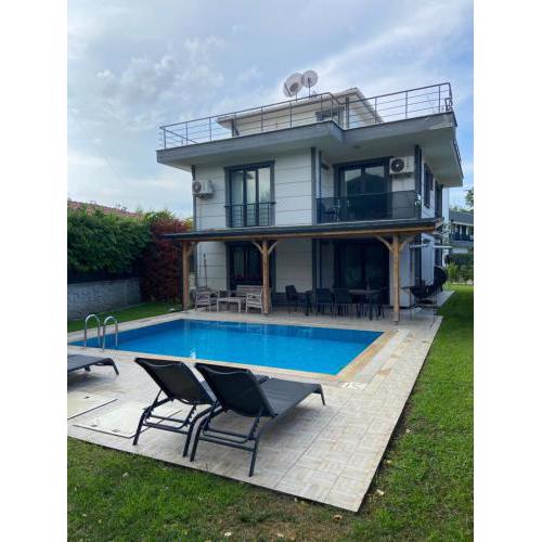 Gölyolu Villa Yıldız