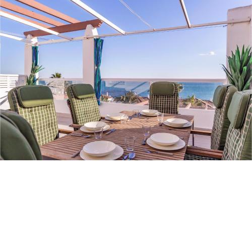 Gorgeous Apartment In Cala De Mijas With Wifi