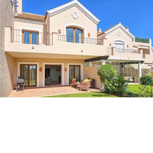 Gorgeous Home In Benahavís With Wifi