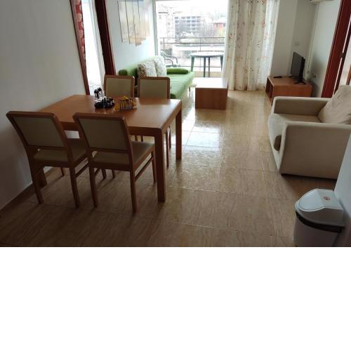 Grahams Spacious 2 bed apart for Rent at Sunny Beach