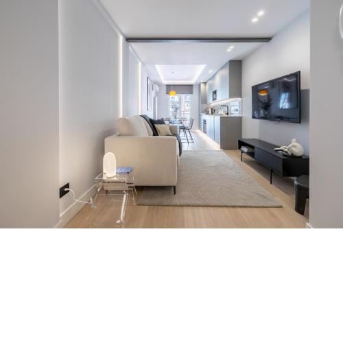 Gran Via I calle de Silva 2BR 2BH