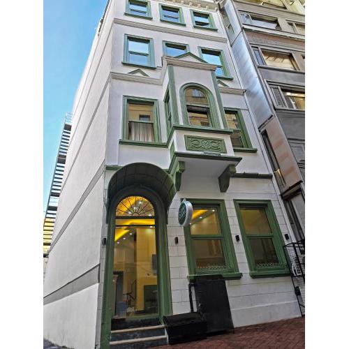 Grand Rafinn Boutique Hotel