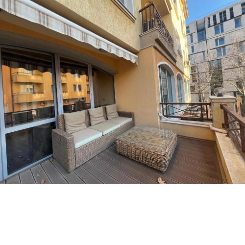 Great apartment with 3 bedrooms and 3 underground parking spaces