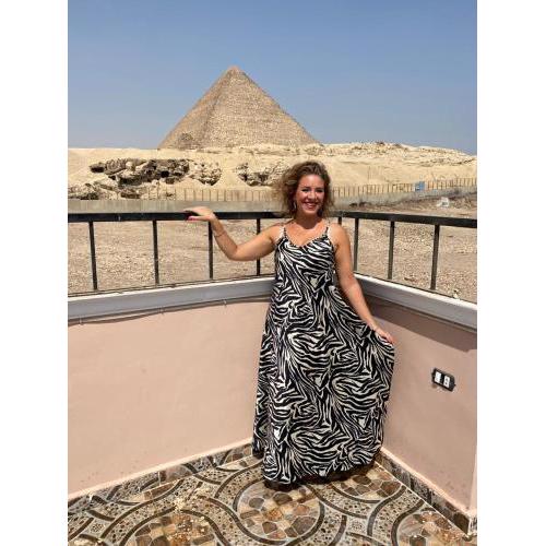 Grenshawy pyramids inn